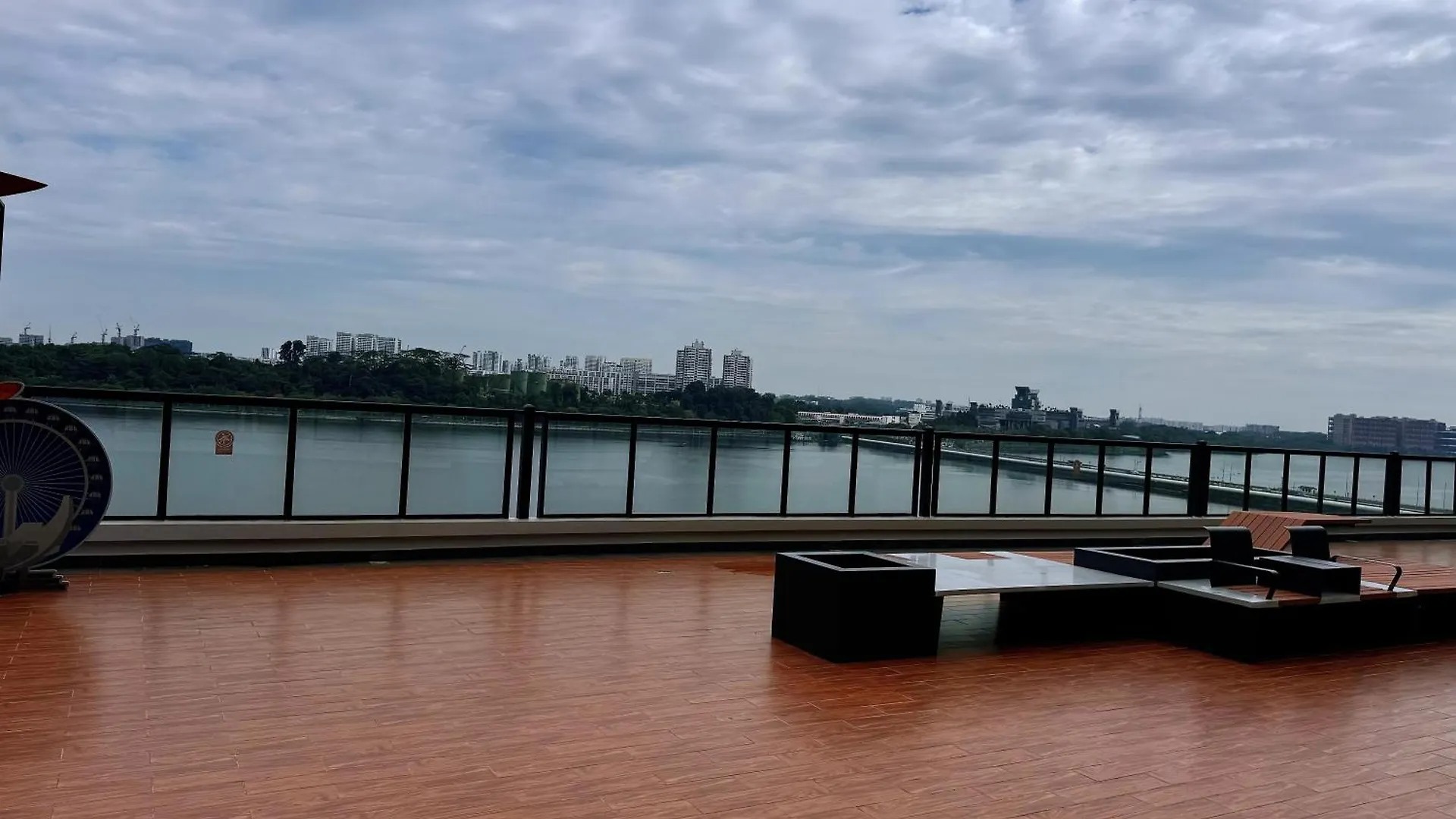 The Bess Hotel Tokyo Is Located Adjacent To Singapore And Offers Sea Views It Is A Three Bedroom Family Business Smart Room With Sea Views In Princess Bay Johor Bahru 0*,  Malajsie