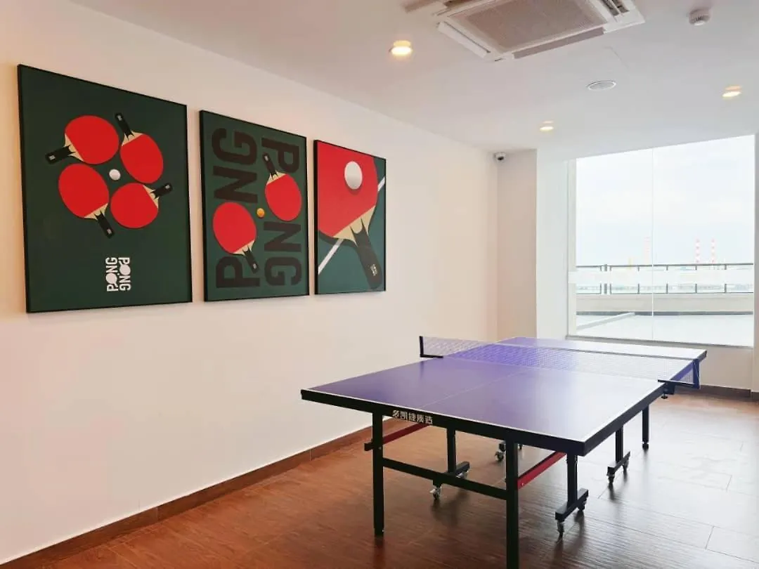 The Bess Hotel Tokyo Is Located Adjacent To Singapore And Offers Sea Views It Is A Three Bedroom Family Business Smart Room With Sea Views In Princess Bay Johor Bahru Apartmán